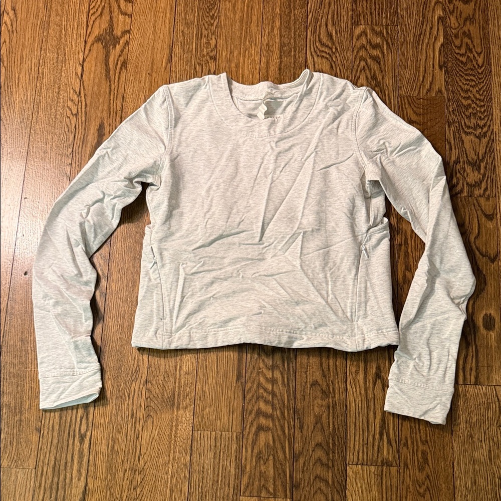 Lululemon Heather Grey Unique Cutout Back Pullover Size 4 EUC